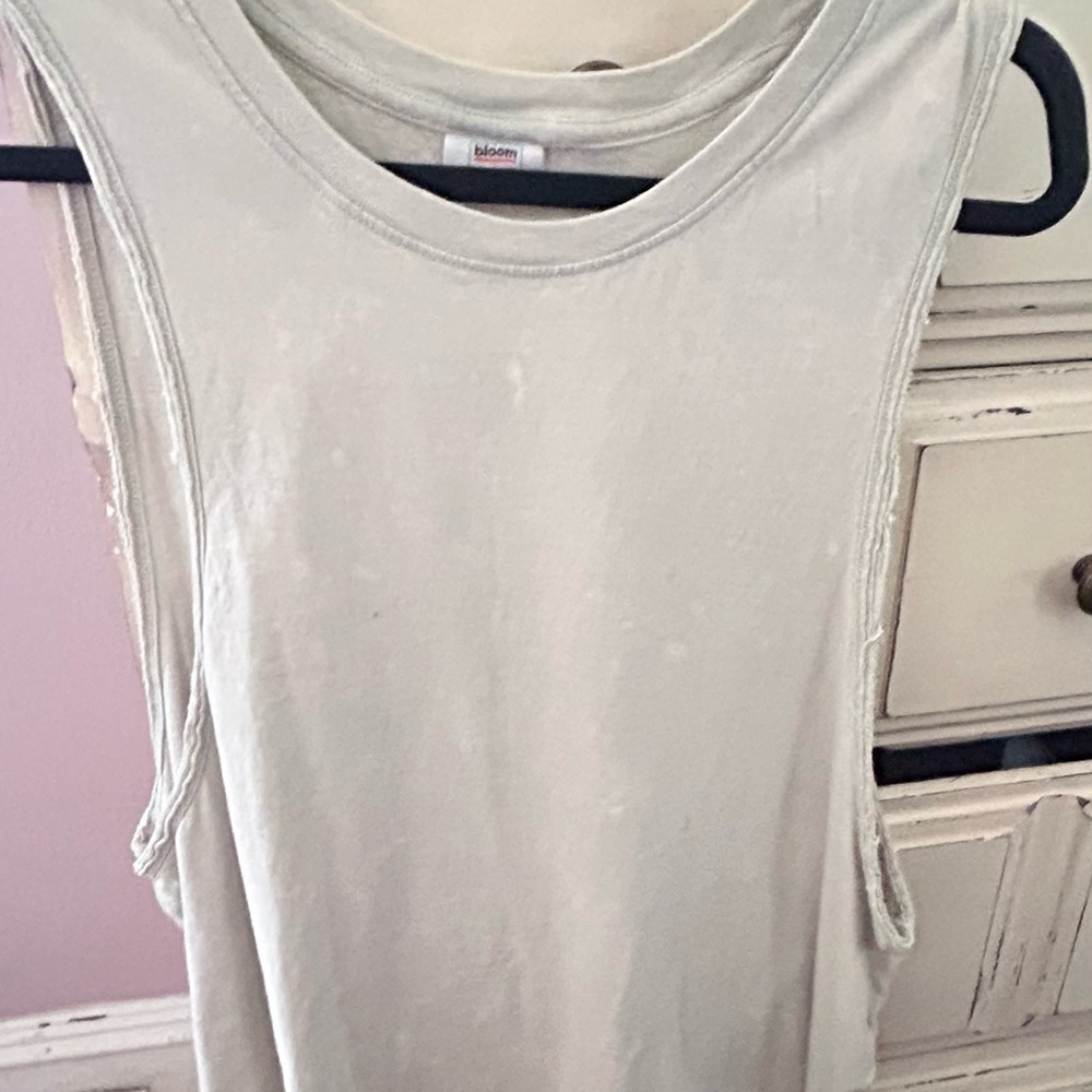 Bloom Cream Muscle Tee